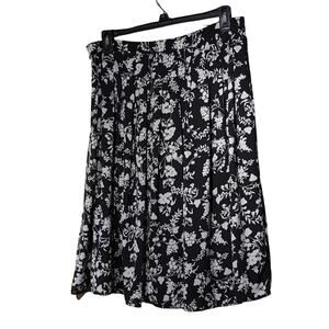Talbots Fully Lined Black Floral A-Line Swing Skirt Womens Sz S (4) 34" Waist